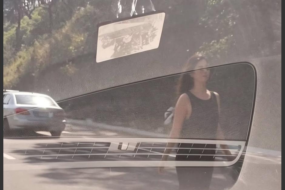 Captan a mujer deambulando en v&iacute;a r&aacute;pida de la ruta al Pac&iacute;fico