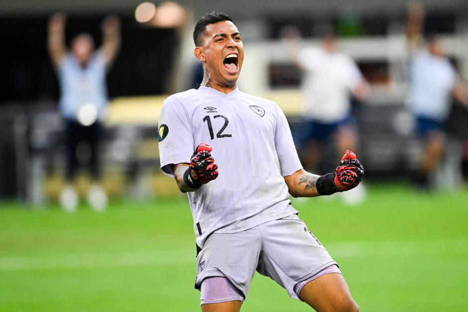 Varios cambios: alineaci&oacute;n de Guatemala para enfrentar a Surinam