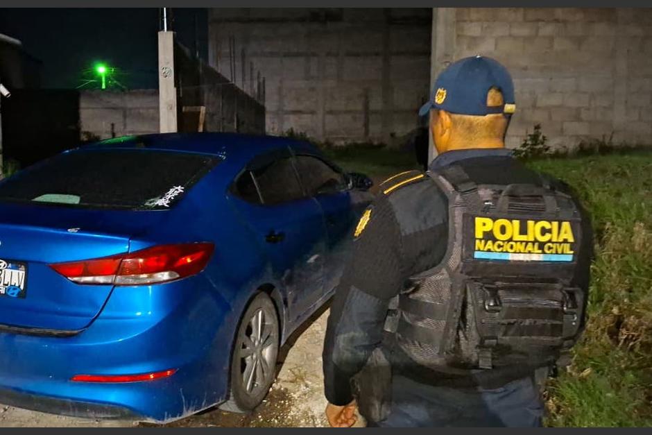 El auto ten&iacute;a reporte de robo en Quetzaltenango. (Foto: PNC)