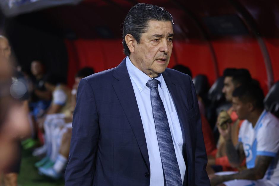Luis Fernando Tena destac&oacute; la personalidad y el car&aacute;cter del equipo. (Foto: Juan Manuel Mijangos)