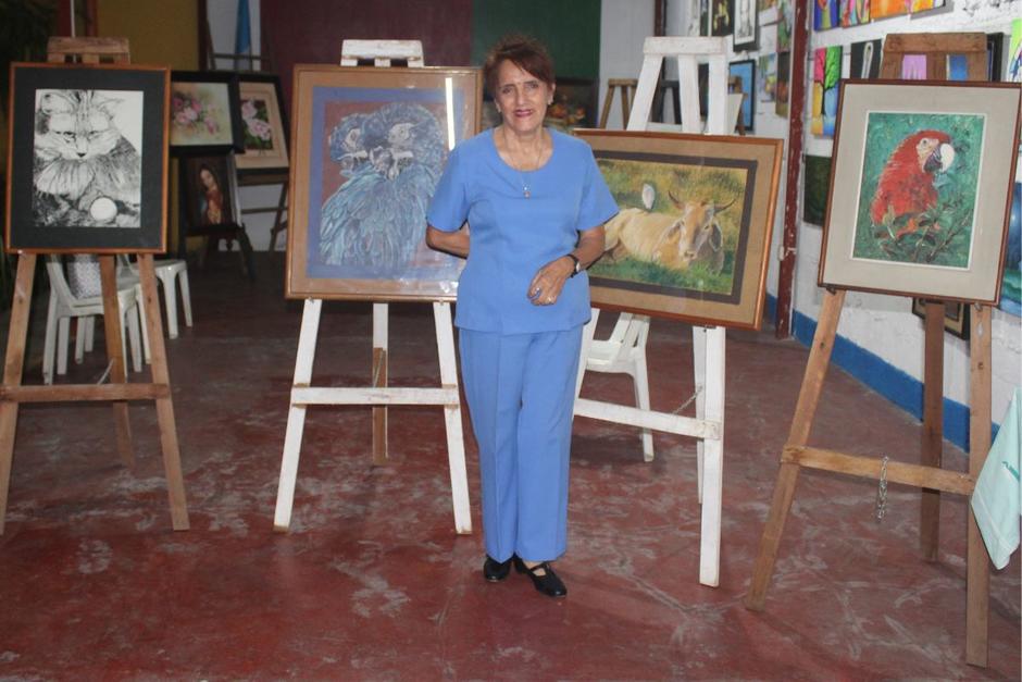 Ligia de Le&oacute;n Gamboa combina su labor ambiental con el arte desde 1985. (Foto: Josabet Paiz)