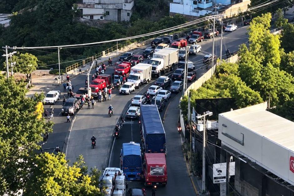 Tras el m&uacute;ltiple&nbsp;accidente en la madrugada de este 26 de octubre, ya est&aacute; habilitado un carril en cada sentido de la ruta al Atl&aacute;ntico. (Foto: Amilcar Montejo)&nbsp;