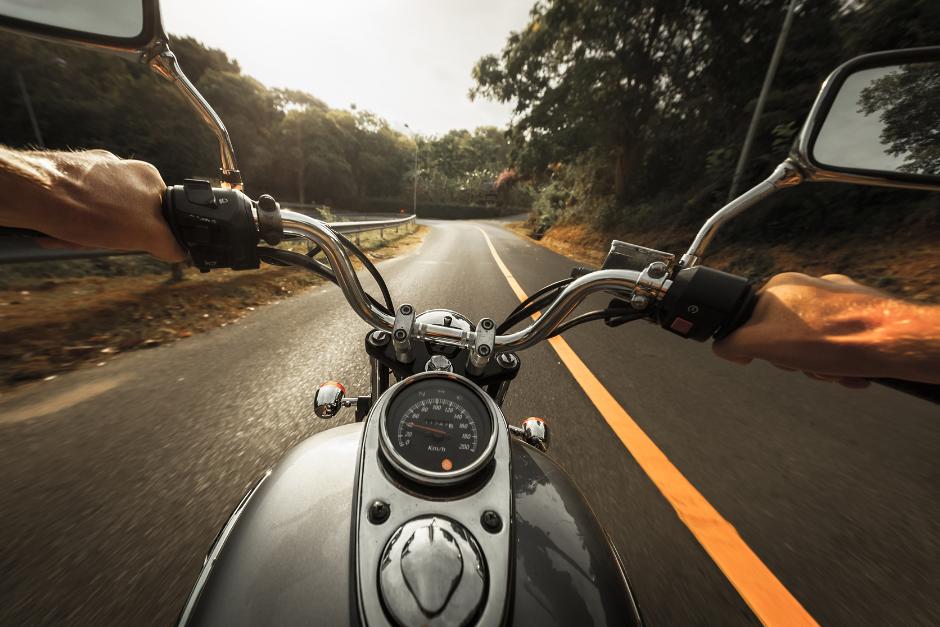 Estudio descarta fallas mec&aacute;nicas por uso de etanol en motos. (Foto: Canva/Soy502)