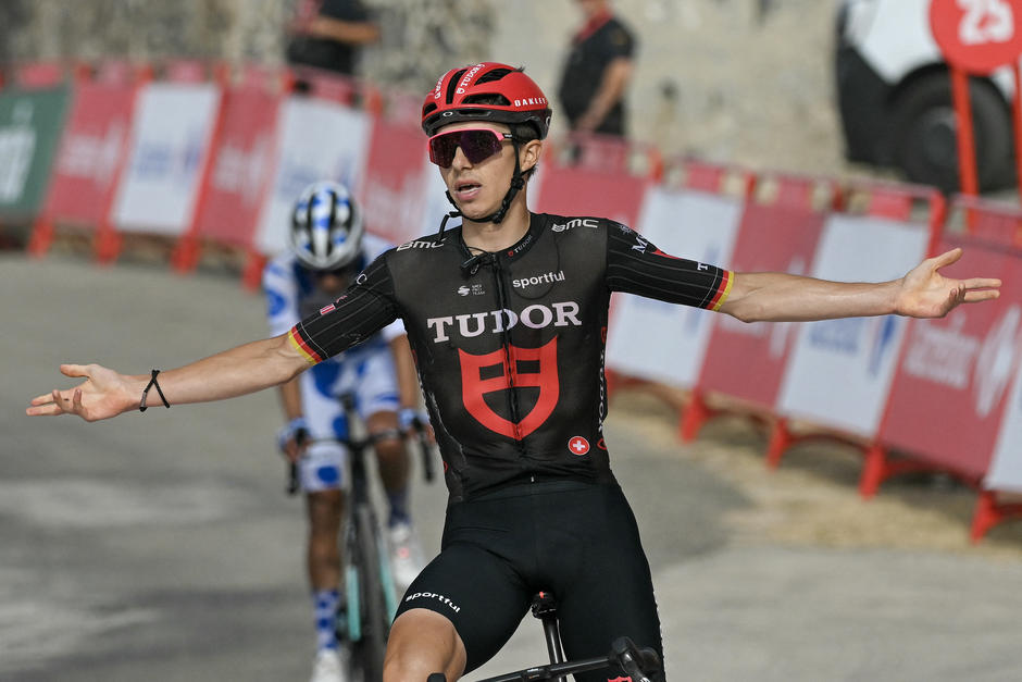 El alem&aacute;n Brenner conquist&oacute; La Pandera este s&aacute;bado en la Vuelta a Espa&ntilde;a. (Foto: AFP)