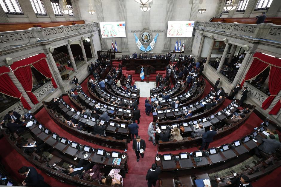 La diputada Victoria Palala indic&oacute; que el precio del gal&oacute;n se reducir&aacute; de forma significativa tras entrar en vigencia el nuevo subsidio aprobado en el Congreso. (Foto: Jos&eacute; Luis Pos/colaborador)