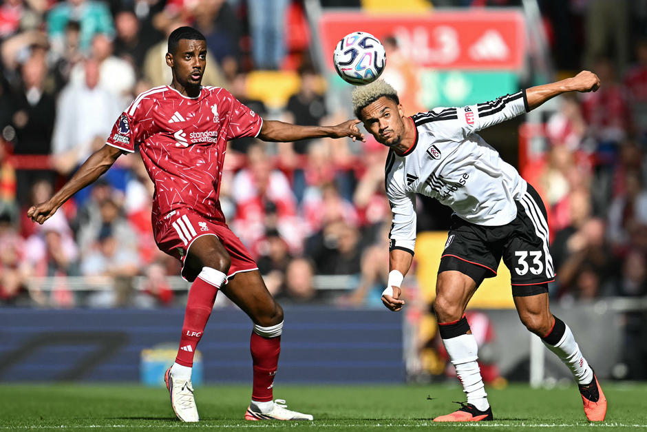 El Liverpool sigue sin ganar en Anfield en la liga inglesa bajo el mando de Iraola. (Foto: AFP)&nbsp;
