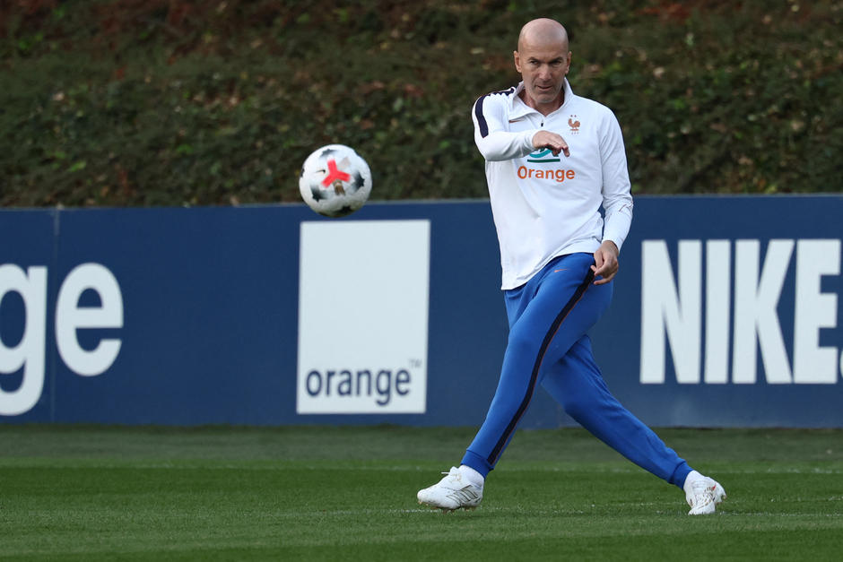 Zizou demostr&oacute; que a&uacute;n le sobra calidad en su pierna zurda. (Foto: AFP)&nbsp;