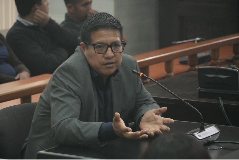 El alcalde municipal de San Andr&eacute;s Itzapa, Chimaltenago, Dennis Azurdia Pichol, declar&oacute; en el caso conocido como Itzapa. (Foto: Wilder L&oacute;pez/Soy502)