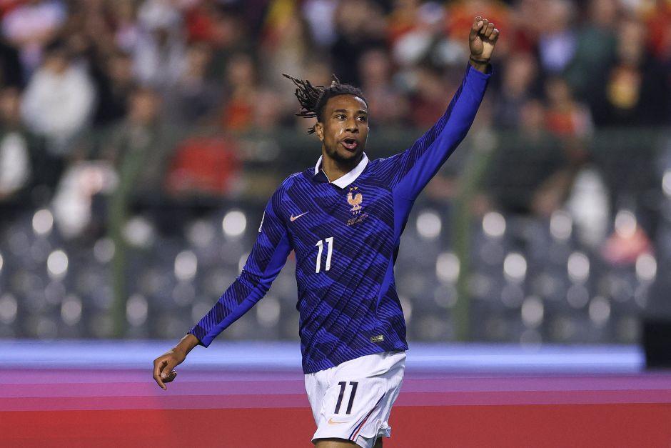 Michael Olise fue el gran salvador de los galos para sumar los tres puntos en condici&oacute;n de visitante. (Foto: AFP)