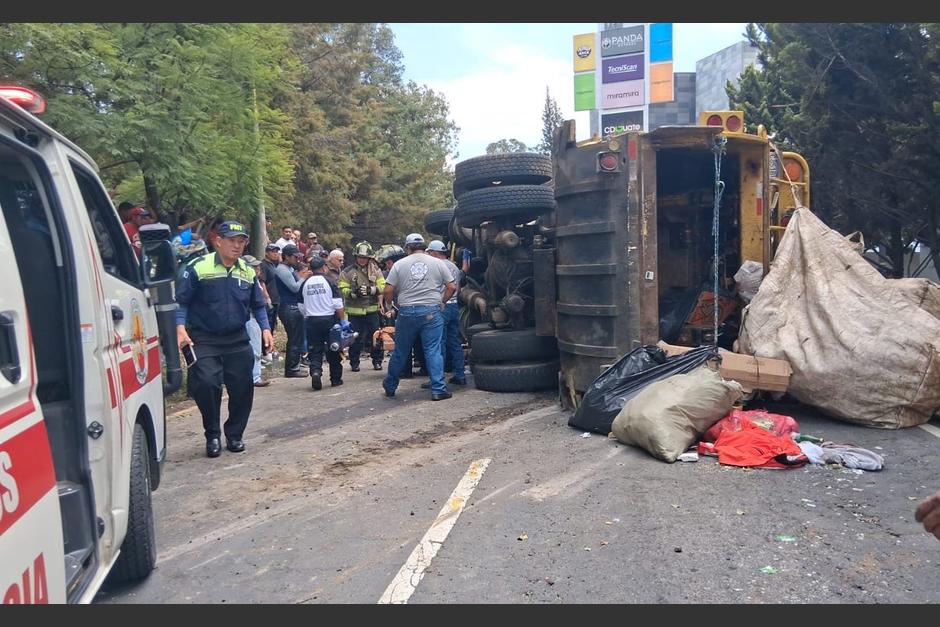 Socorristas ya est&aacute;n en el lugar del accidente. (Foto: Bomberos Voluntarios)