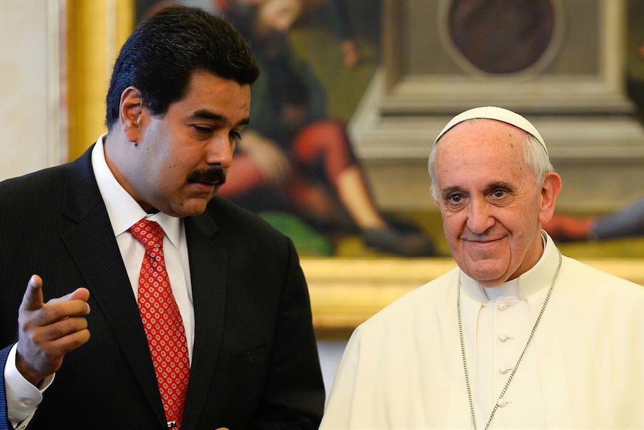 El papa Francisco y Nicol&aacute;s Maduro se reunieron en el Vaticano. (Foto: Santa Sede) 
