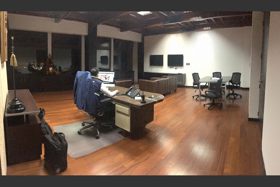 Según la publicación en Facebook, Neto Bran asistió a la municipalidad el domingo último. (Foto: Facebook/Neto Bran)