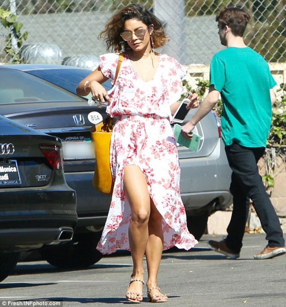 Este es look de Vanessa Hudgens que conquista las redes. (Foto: Twitter)