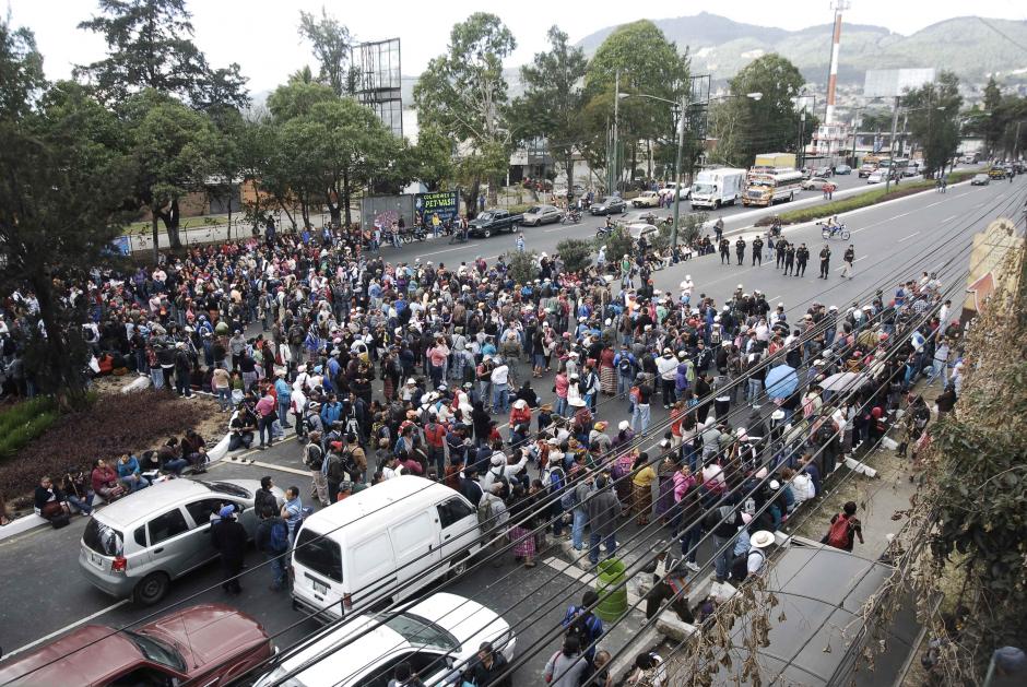 La semana pasada los salubristas y maestros bloquearon calzadas de la capital. (Foto: Archivo/Soy502)