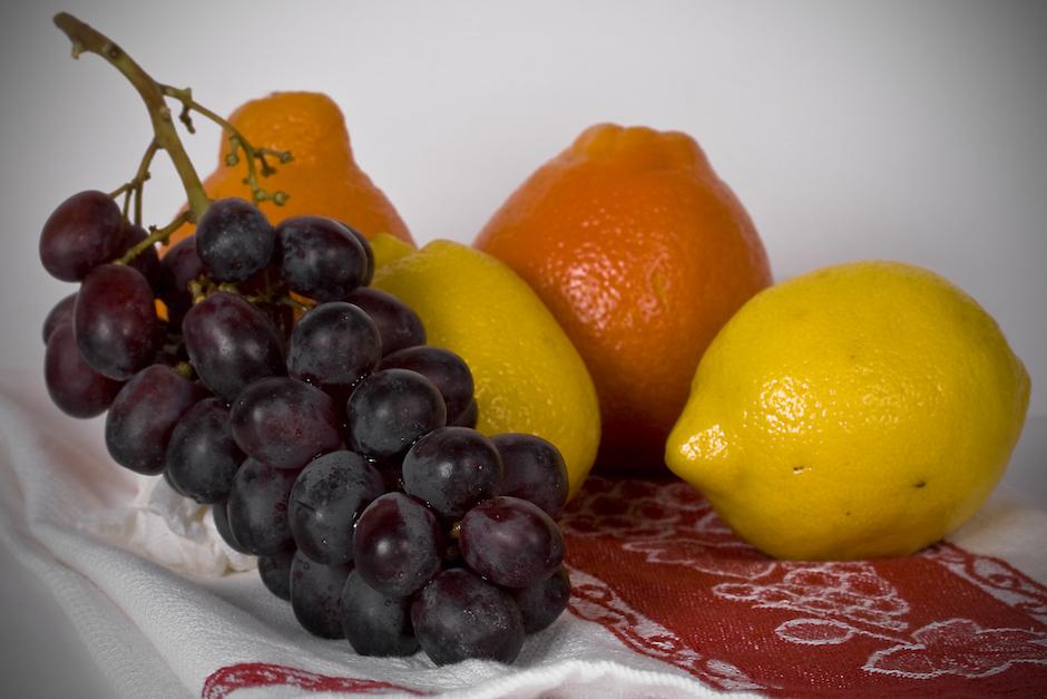 Dos compuestos que se encuentran en las uvas rojas y las naranjas, se podr&iacute;a utilizar para mejorar la salud de las personas con diabetes y reducir los casos de obesidad. (Foto: Flickr) 