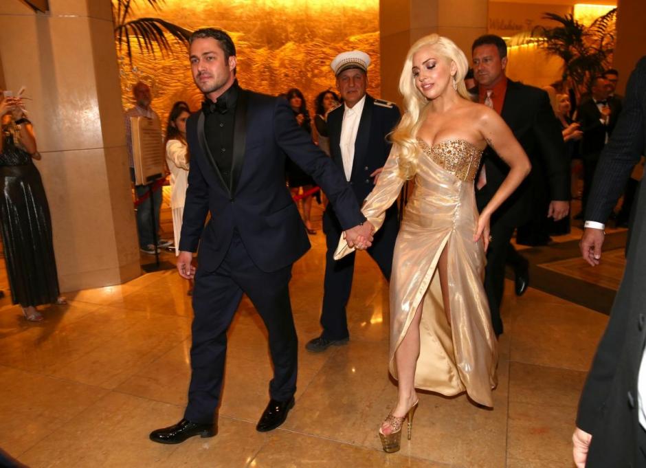 La pareja comparte desde 2011 y planean casarse en Malib&uacute;, le di&oacute; el si a su novio modelo luego de recibir un anillo de compromiso en forma de coraz&oacute;n. (Foto: Archivo)