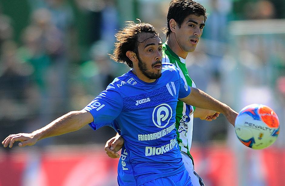 El nuevo atacante rojo, Gast&oacute;n Puerari, ha convertido 27 goles en los &uacute;ltimos cinco a&ntilde;os. (Foto: Twitter)