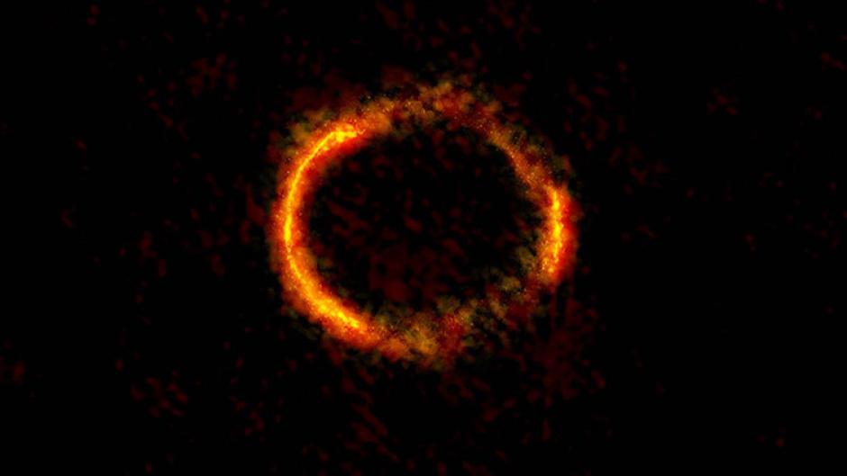 El anillo de Einstein captado desde el telescopio ALMA. (Foto: ALMA)