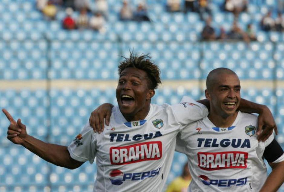 El delantero hondure&ntilde;o Carlos Pav&oacute;n, quien milit&oacute; en Comunicaciones disputar&aacute; su partido de despedida el pr&oacute;ximo 10 de enero con el Real Espa&ntilde;a. (Foto: Nuestro Diario)