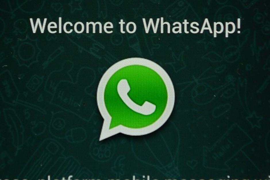 Nueva estafa ronda WhatsApp y roba tus contactos: "¿Quién visita tu perfil?" (Foto: AFP) 