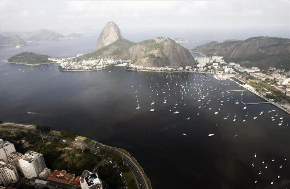 Vista panor&aacute;mica del cerro del Pan de Az&uacute;car, en R&iacute;o de Janeiro (Brasil). (Foto: EFE)