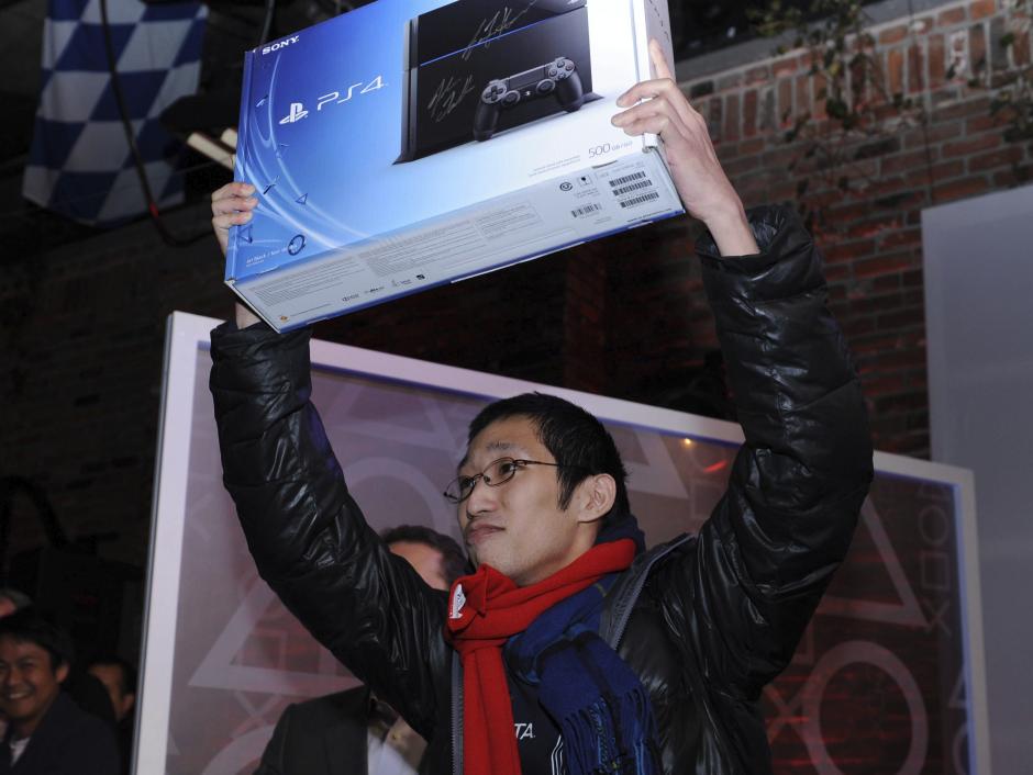 Seg&uacute;n c&aacute;lculos de Sony, el 95 % de los 7 millones de PS4 comercializadas est&aacute;n conectadas a la red y que desde su lanzamiento se han jugado m&aacute;s de mil millones de partidas multijugador. (Foto: EFE)