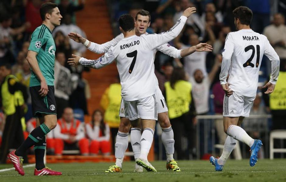 Cristiano Ronaldo y Gareth Bale celebran la anotaci&oacute;n del Real Madrid. (Foto: EFE)