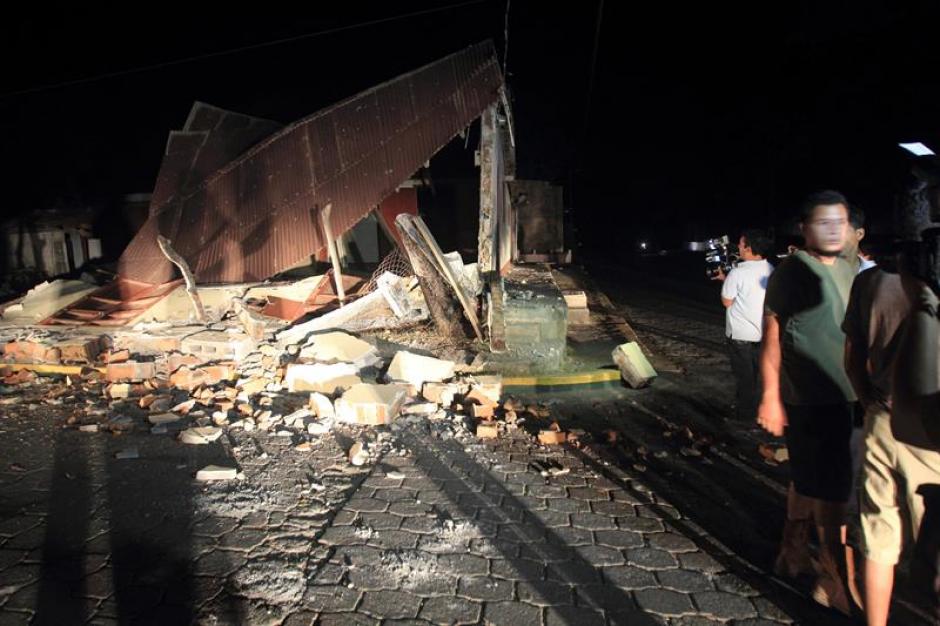 Nicaragua contabilida da&ntilde;os en infraestructura y un gran n&uacute;mero de heridos tras el sismo ocurrido ayer. (Foto: EFE)