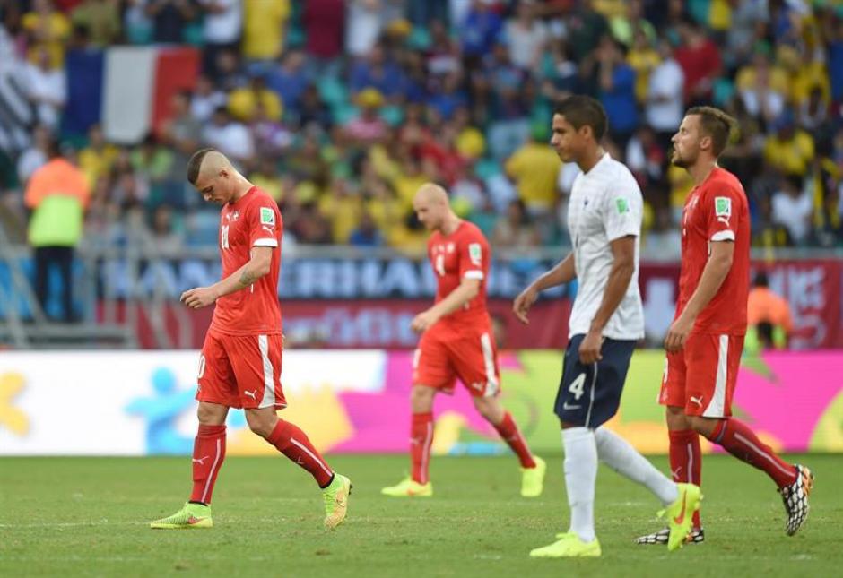 Los juegos que restan del Mundial podr&iacute;an tener m&aacute;s pausas por el calor. Algunos juegos ha superado los 32 grados cent&iacute;grados. (Foto: AFP)