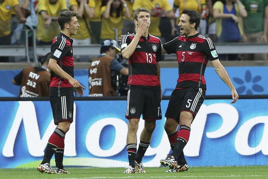 Thomas M&uuml;ller anot&oacute; ante Brasil y lleg&oacute; a cinco goles en el Mundial. Esta a uno de empatar al colombiano James Rodr&iacute;guez. (Foto:EFE)