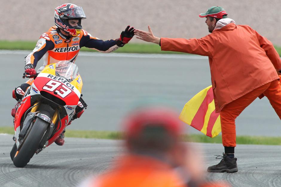 Marc M&aacute;rquez celebr&oacute; su noveno triunfo consecutivo en la actual temporada de Moto GP. (Foto: EFE)