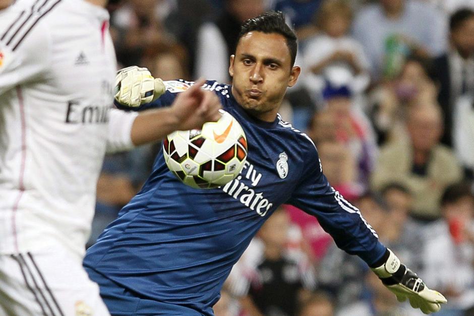 Navas fue ovacionado en su estreno como titular en la Liga