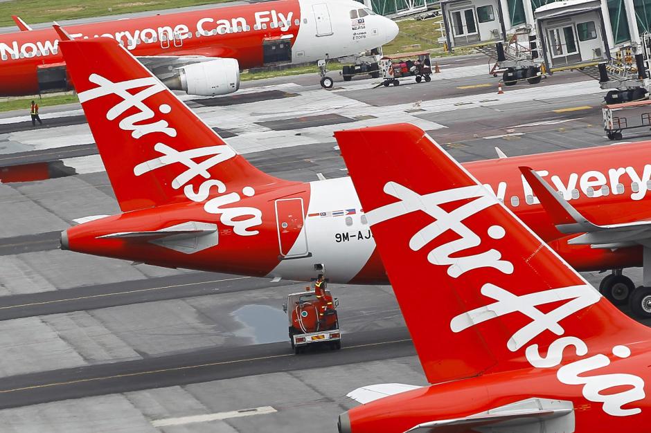 El vuelo QZ8501 de AirAsia parti&oacute; de Surabaya, en Java Oriental, el domingo 28 de diciembre por la ma&ntilde;ana. Despu&eacute;s de un d&iacute;a de b&uacute;squeda, a&uacute;n se desconoce su paradero. (Foto: EFE/Fazry Ismail)