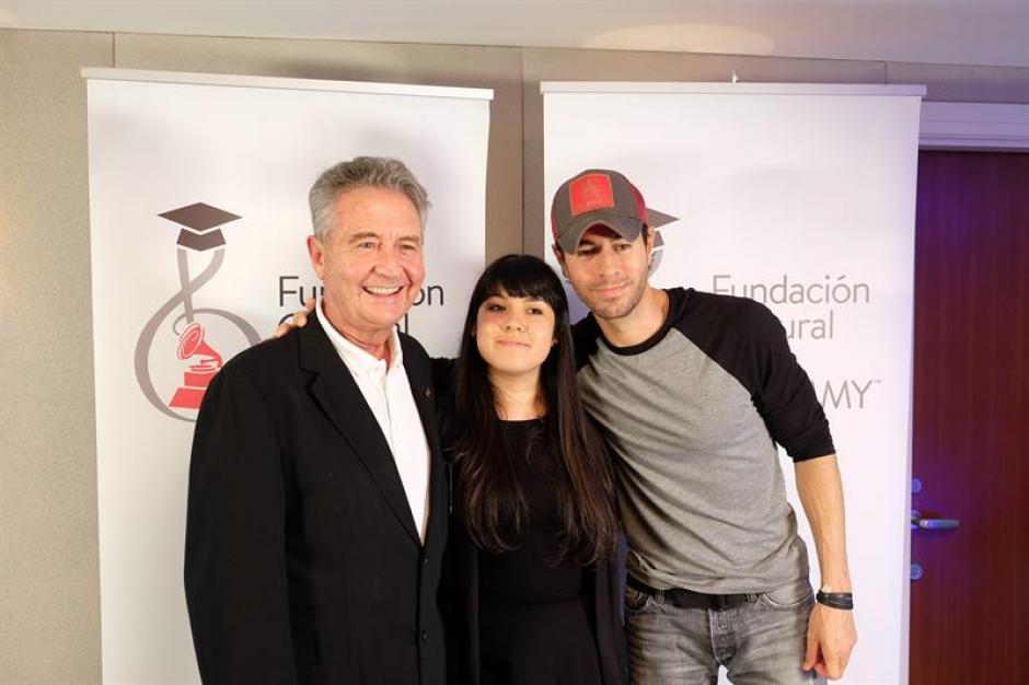 Enrique Iglesias parece poseer la f&oacute;rmula alqu&iacute;mica para transformar una canci&oacute;n en n&uacute;mero uno de las listas musicales. (Foto: EFE)