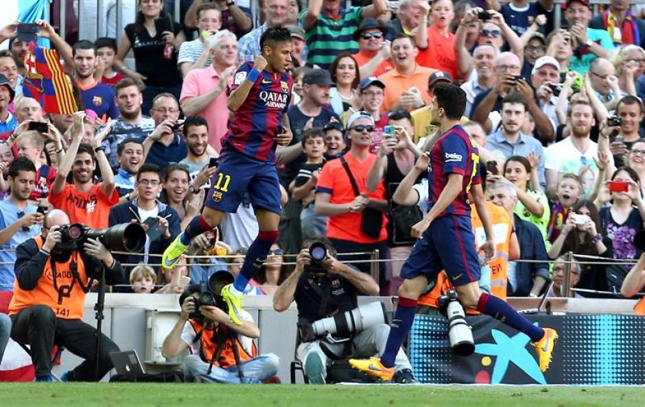 Neymar hizo su gol 50 desde que lleg&oacute; a Barcelona. Abri&oacute; la cuenta del triunfo de los cul&eacute;s. (Foto: EFE)&nbsp;