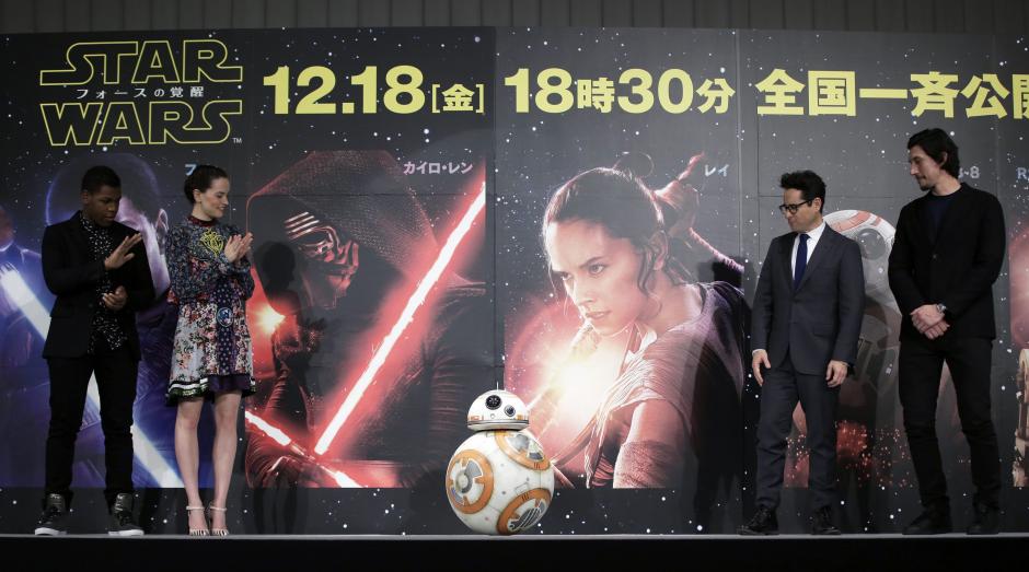 Previo al estreno de "Star Wars: El Despertar de la Fuerza", los actores del filme tienen emojis de sus personajes en la red social Twitter. (Foto: Efe)