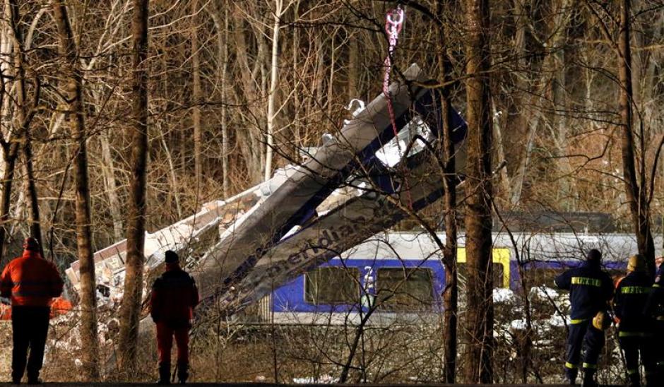 Las autoridades a&uacute;n investigan las posibles causas del mortal accidente. (Foto: EFE)