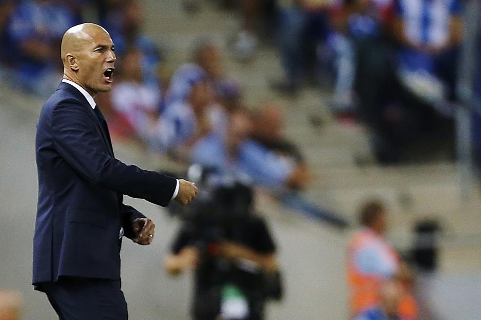 Zidane sigue marcando con &eacute;xito su camino como t&eacute;cnico de Real Madrid. (Foto: EFE)
