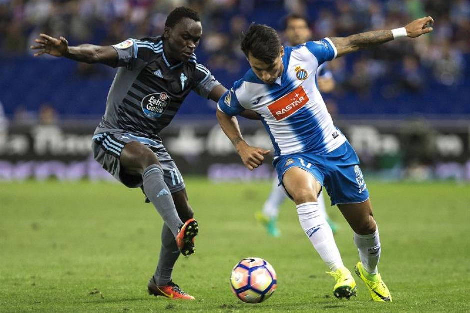 Pione Sisto meti&oacute; un golazo despu&eacute;s de correr unos 80 metros. (Foto: AFP)