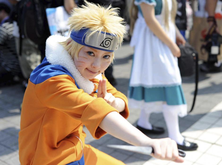 Un joven vestido de Naruto, un personaje del c&oacute;mic "Naruto" posa durante el primer d&iacute;a de la Feria del Comic Market en Tokio. (Foto: EFE/Archivo)