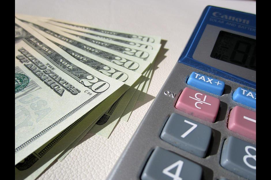 Llevar bien las cuentas de tu empresa es una responsabilidad inevitable si te quieres llevar bien con la SAT. (Foto: Archivo/Soy502) 