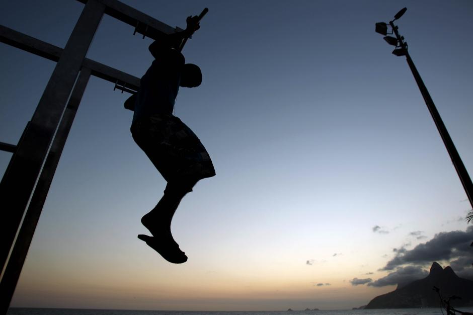 Los cient&iacute;ficos han sabido por mucho tiempo que, por razones que no son del todo claras, los hombres son m&aacute;s susceptibles que las mujeres a las infecciones por bacterias, virus, hongos y par&aacute;sitos. (EFE)