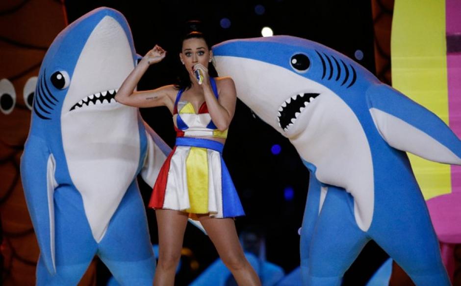 Los vestuarios que utiliz&oacute; Katy Perry durante su presentaci&oacute;n en el Super Bowl 49 dej&oacute; mucho de qu&eacute; hablar en las redes sociales. (Foto: Archivo)