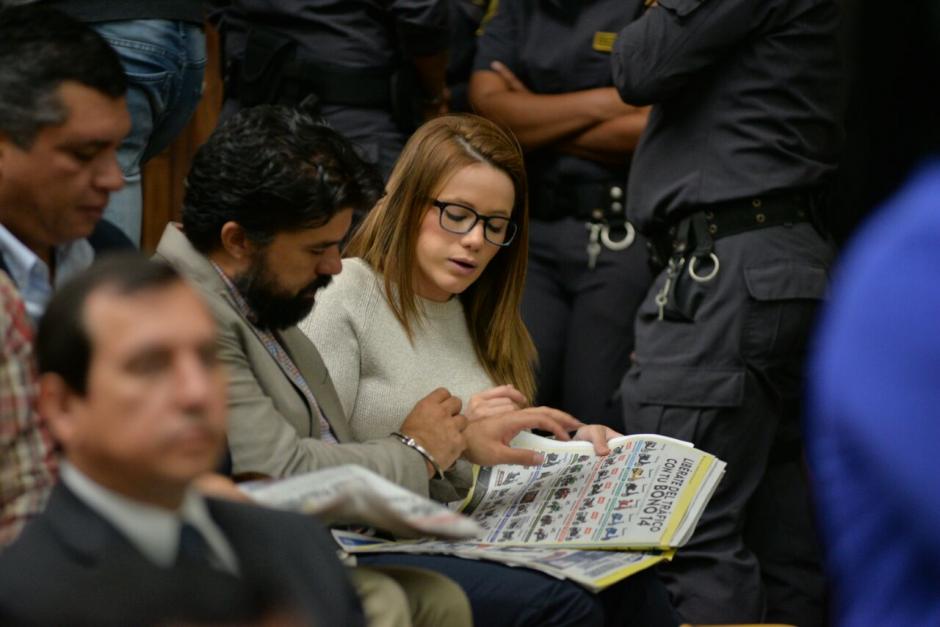 Pese a estar en prisi&oacute;n los sindicados continuaron viendo clasificados de motocicletas. (Foto: Wilder L&oacute;pez/Soy502)