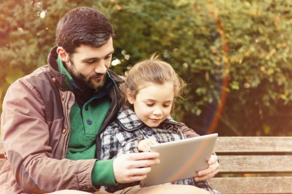    Un grupo de cient&iacute;ficos demostr&oacute; que los beb&eacute;s cuyos padres tienen m&aacute;s de 40 a&ntilde;os son propensos a padecer ciertas enfermedades. (Foto: www.static.imujer.com)