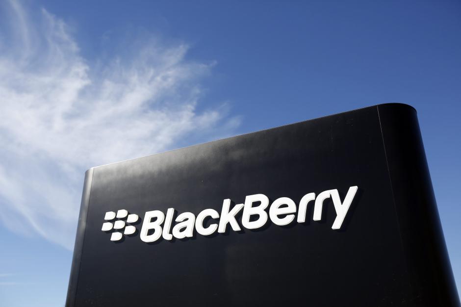 La canadiense BlackBerry, antiguamente conocida como Research In Motion (RIM), es considerada como la creadora de los "smartphones" o tel&eacute;fonos inteligentes, un segmento que domin&oacute; durante a&ntilde;os. (Foto :EFE/Archivo)