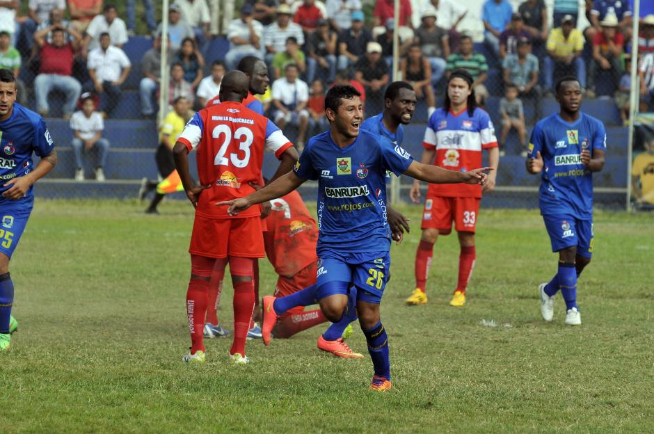 Cristian Jim&eacute;nez fue el h&eacute;roe al anotar el gol del triunfo rojo. (Foto: Nuestro Diario)