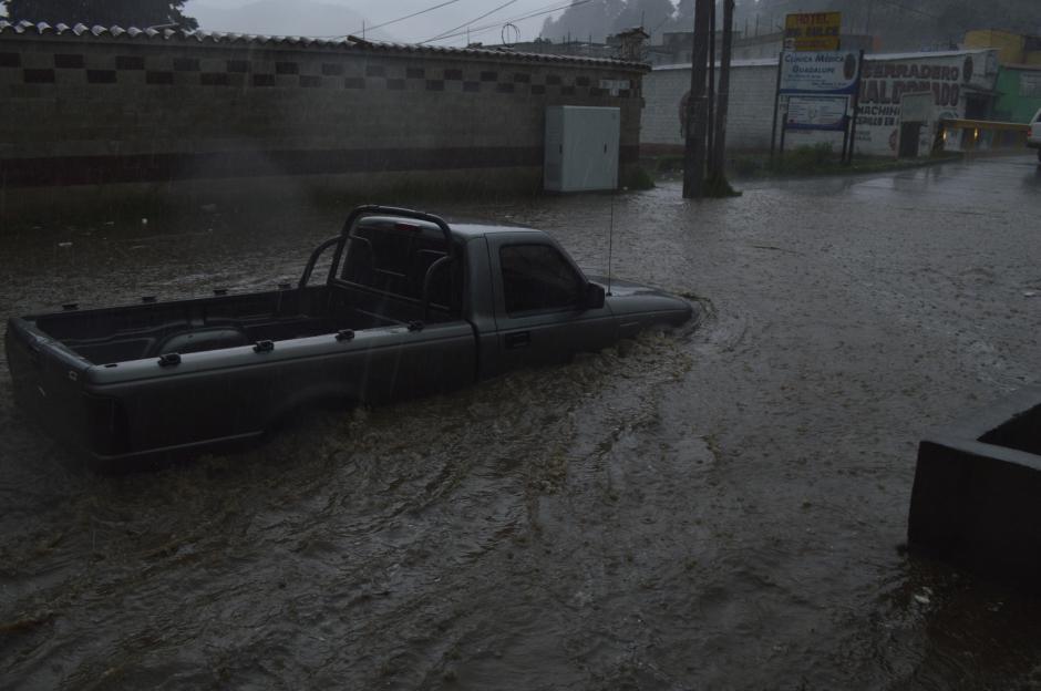 As&iacute; luc&iacute;a la ciudad de Quetzaltenango tras las lluvias de la tarde de este lunes. (Foto: Nuestro Diario)