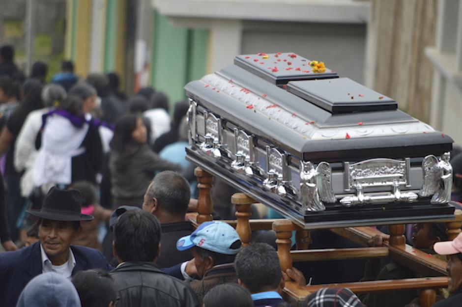 El funeral en San Marcos tuvo una afluencia masiva. (Foto: Hugo Barrios/Nuestro Diario)