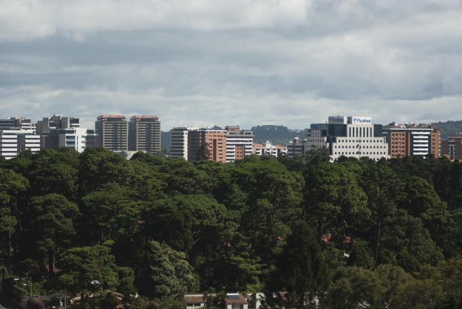 El desarrollo de la vivienda vertical en la ciudad se encuentra en pleno crecimiento, pese a que las cifras no son alentadoras para los constructores, pues se registraron 19 proyectos nuevos durante este a&ntilde;o. (Foto: Jes&uacute;s Alfonso/Soy502)